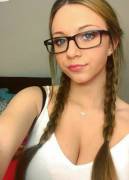 Her 18Th Birthday Was A Month Ago, But She's Still Giving Us Presents. Pm Me Tributes ...