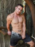 Killian James @Killianjamesnyc