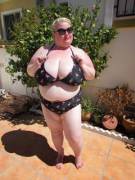 Huge Blonde Covered In Flamingos