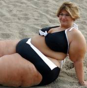 Ssbbw Asshley Looking Great In Her Bikini