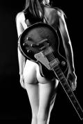 Les Paul (X-Post From /R/Girlswithguitars)