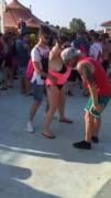 Girl Sucks #Bulls Fan While Dancing In The Middle Of Festival