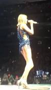 Taylor Swift's Ass Cheeks
