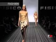 Some Top-Quality Runway Boobs [Xpost /R/Runwaynudity]