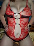 I[F] You Don't Think There's A Hot Mom Under All The Clothes On All Of Us, Well Then ...