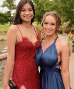 Anyone Know The Girl On The Right?!