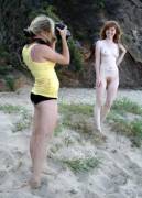 I Wonder What Her Pics Look Like.