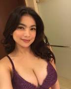 Busty Filipina Babe
