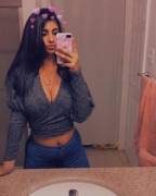 18 Yr Old With The Selfie