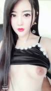 Asian Girl Show Her Nipples