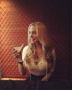 A Cleavage You Could Live In (X-Post /R/Sophiaphalen)