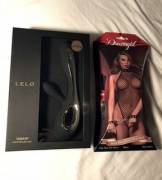 I Just Got A Package Delivered From A Very Generous Fan! You Guys Will Get Some Photos ...