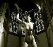 Mel Gibson, Eat Your Heart Out.