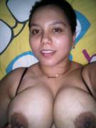 Hijabi Milf With A Fat Rack [9 Images]