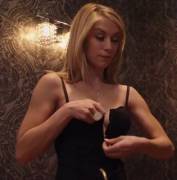 Jennifer Holland In 'American Pie: The Book Of Love'