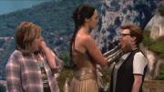 Gal Gadot Kissing Kate Mckinnon In Snl