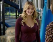 Young Talented Actress Hunter King