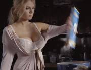 Charlotte Trying To Cook