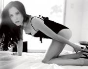 Mary Louise Parker (X17) Mic