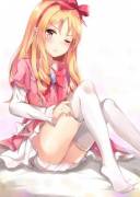 [Eromanga Sensei] Tugging On Her High Socks