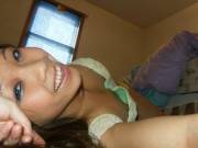 Smiling Selfie Xpost /R/Asianslutsclub