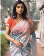 Anybody Here Who Can Identify This Stunning Beauty?