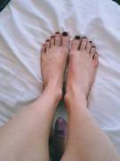 These Footsies Could Use Some Cum On Them 