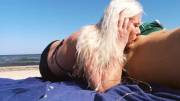 Amateur Outdoor Risky Blowjob On Public Beach. Another Day In Paradise [Gif]