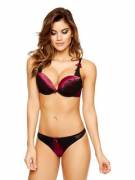 Probably Airbrushed To Fuck And Back, But I Still Wouldn't Be Able To Handle Her