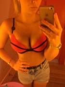 Sexy Girl Trying On Bra In Vs