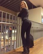 Waiting At The Airport, Wouldnt Mind