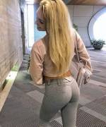 She's Got That Back!