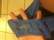 My Crusted Cream Smells Sooooo Dank :)