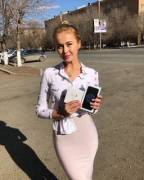 Diana And Her New Phone