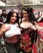 Hitomi With Sheridan Love At Avn Aee 2016