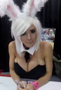 Cosplay Bunny
