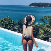 Yet Another Instagram Bimbo