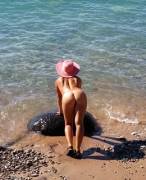 Boulder, Beach &Amp;Amp;Amp; Butt (Bonus Gif In Comments) 