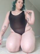 Look At Them Thighs, Look At Them Hips