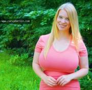 Laura Of Curvyberlin