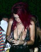 Bella Thorne Is Surprisingly Puffy