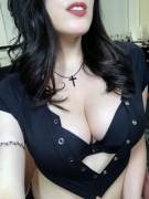 Even Big Tiddy Goth Gfs Could Use A Push Up Bra Every Once In A While