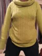 Happy (F)Riday With A Tiny Titty Drop (X-Post Gonewild)