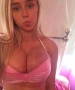 Busty Savannah Wallace Bikini