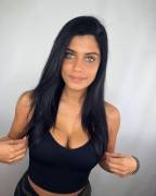 Light Eyes And Dark Hair