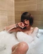 Beautiful Babe In A Big Bubbly Bath