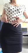 A Little Striptease Behind My Office’s Closed Door Be[F]Ore Meeting Parents