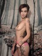 Who Wants To Come To My Next Sesh And Hold My Hand?