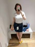 Who Wants To Have A Wet T-Shirt Contest? (F)