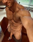 Scruffing Up For Winter [M]